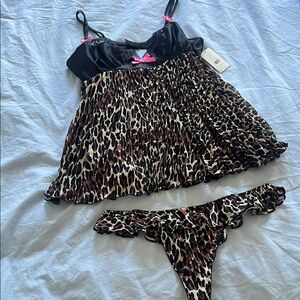 Betsy Johnson Leopard Print Lingerie Set